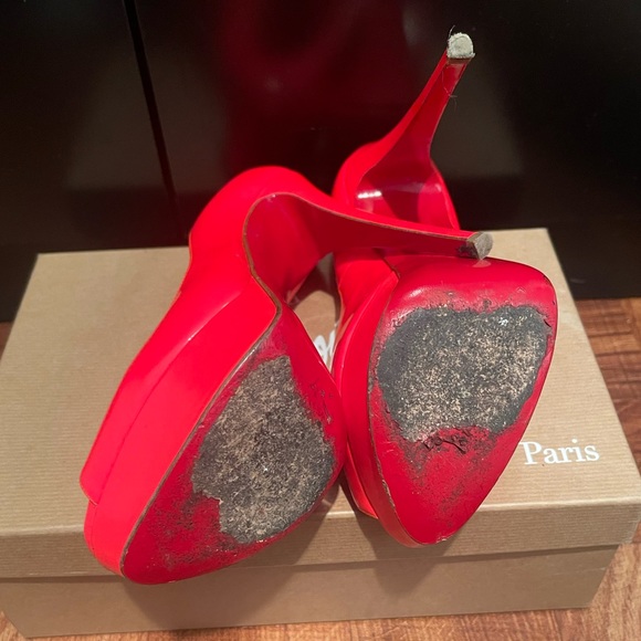 Woman’s Louboutin Shocking Hot Pink Platform Heel Size 37 - Picture 3 of 3